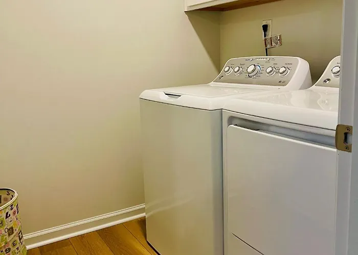 Holiday home Luxury Living! Peaceful,comfort And Spacious Winston-Salem