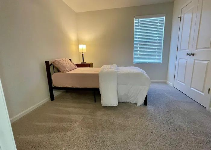 Luxury Living! Peaceful,comfort And Spacious * Winston-Salem