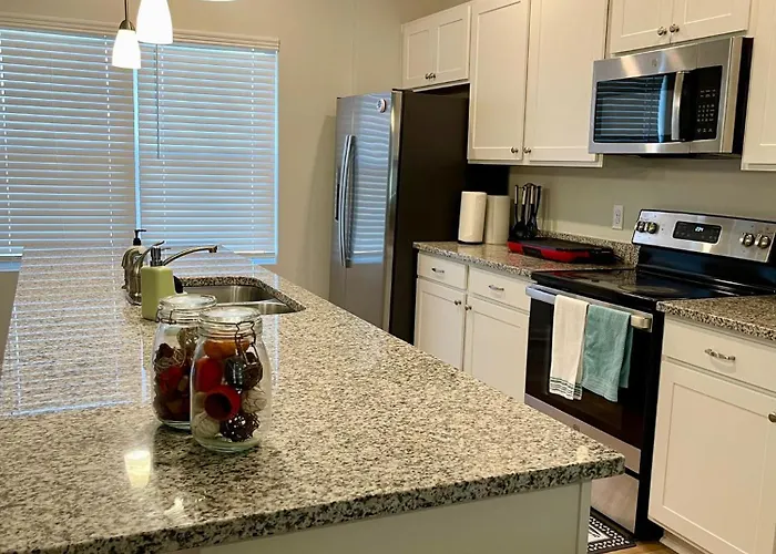 Luxury Living! Peaceful,comfort And Spacious