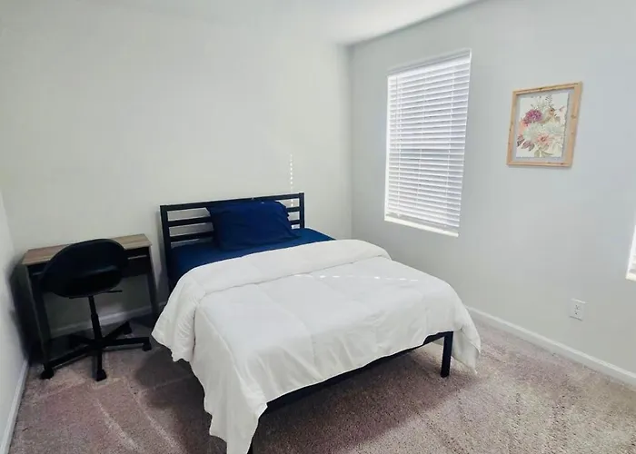 Holiday home Luxury Living! Peaceful,comfort And Spacious