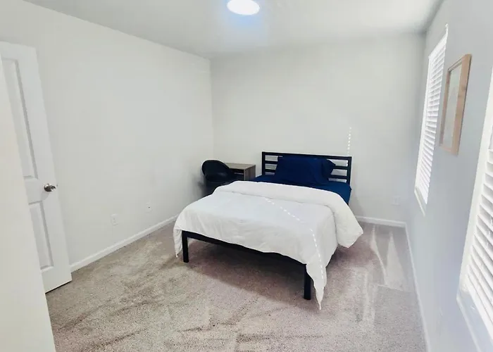 Luxury Living! Peaceful,comfort And Spacious * Winston-Salem