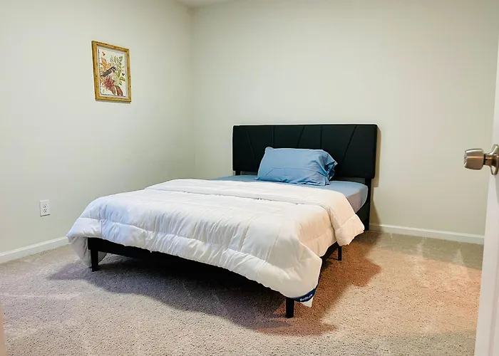 Luxury Living! Peaceful,comfort And Spacious