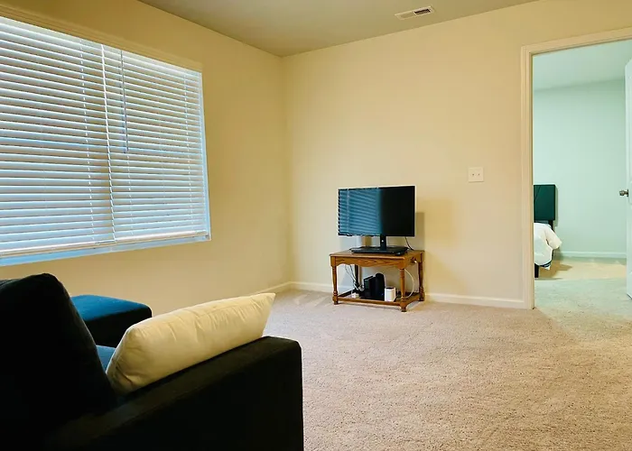 Luxury Living! Peaceful,comfort And Spacious Winston-Salem